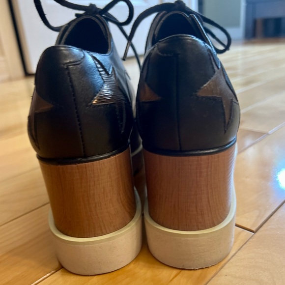 Stella McCartney black and bronze Elyse platform sneakers - Picture 2 of 13